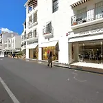 First Line Beach Apartment - Puerto Banús