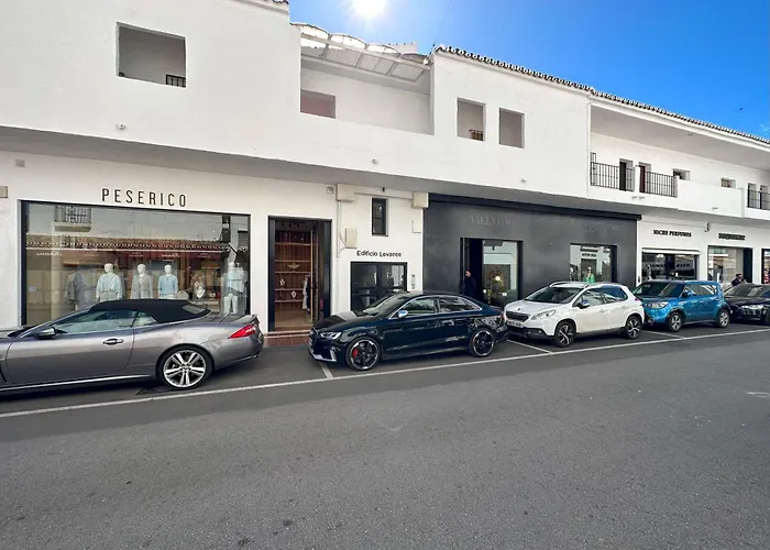 First Line Beach Apartment - Puerto Banús